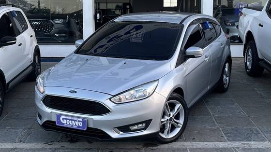 FORD FOCUS 1.6 SE PLUS 16V FLEX 4P MANUAL FORD FOCUS 1.6 SE PLUS 16V FLEX 4P MANUAL